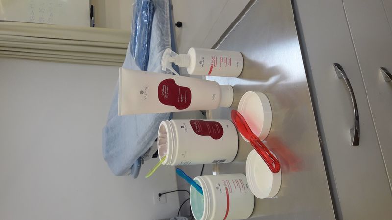 Linha Valmari corpore estética esteticista manicure e pedicure designer de sobrancelhas
