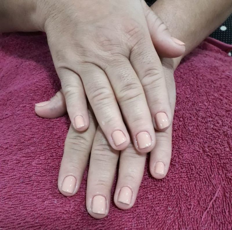 Basica👌 unha esteticista manicure e pedicure designer de sobrancelhas