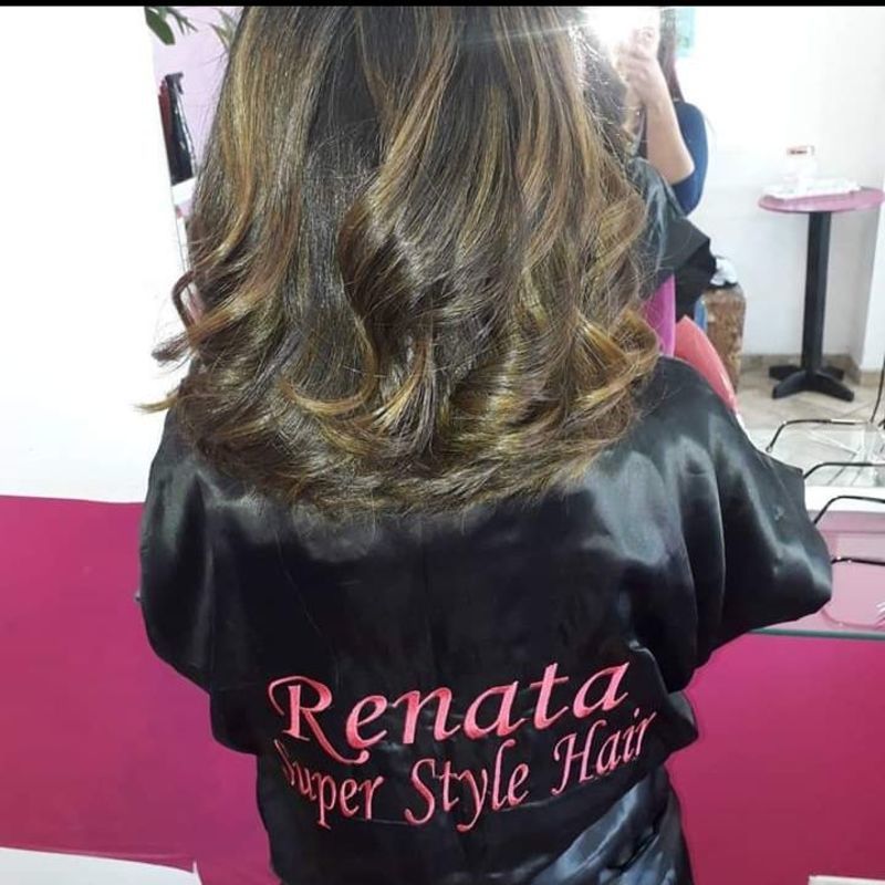 Morena iluminada cabelo cabeleireiro(a) cabeleireiro(a)