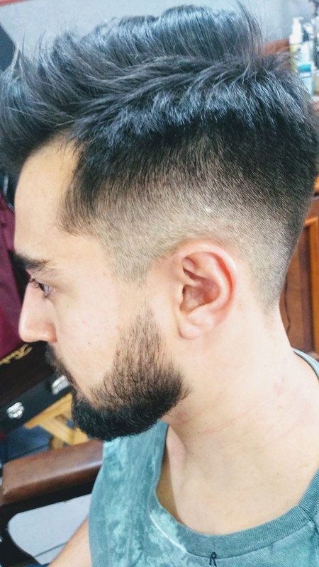 Fade na 0 baixa 
 cabelo barbeiro(a)