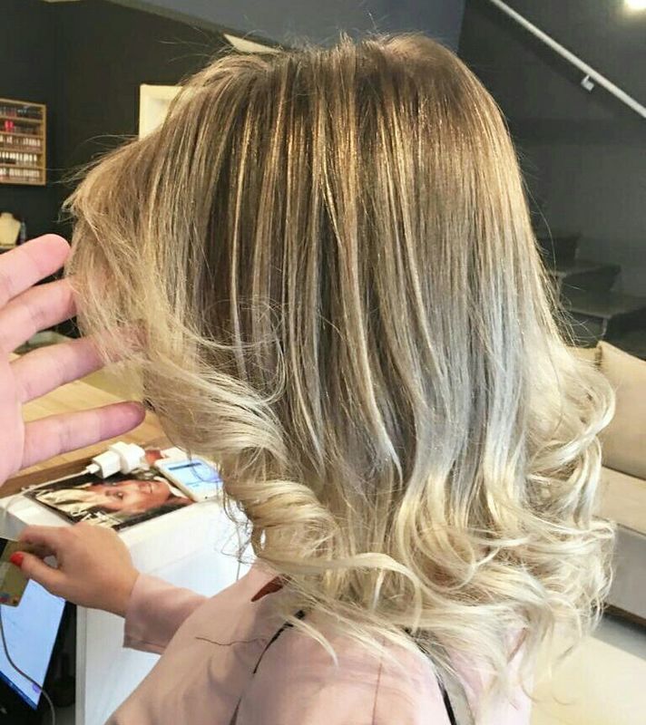 Loiro dos sonhos🤗. cabeleireiro(a) stylist / visagista