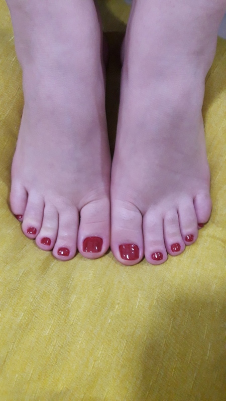 unha esteticista manicure e pedicure designer de sobrancelhas
