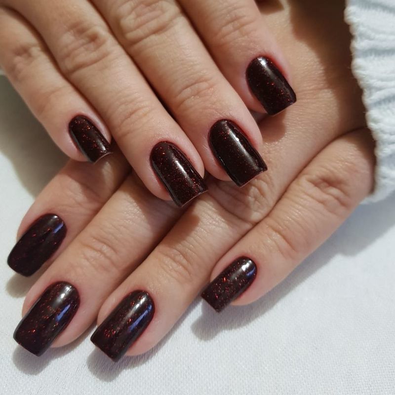 unha manicure e pedicure designer de sobrancelhas outros