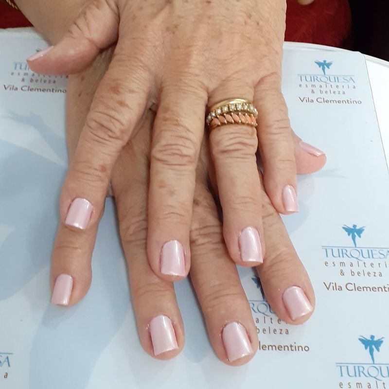 unha manicure e pedicure