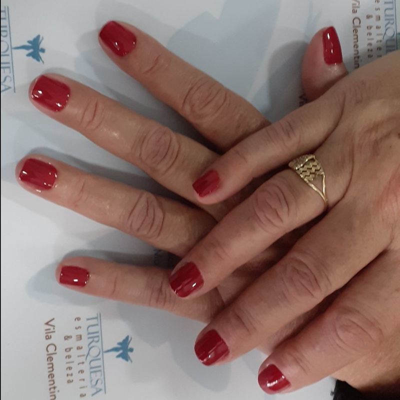 unha manicure e pedicure