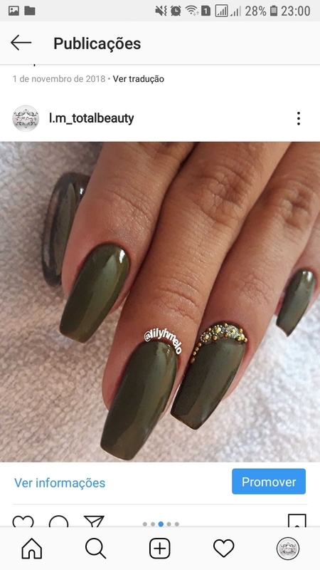 unha manicure e pedicure designer de sobrancelhas