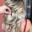 ✨ Hoje vamos começar o dia com esse #tbt maraaaa na quarta-feira! .
Vocês gostaram? 💥
#hair #blondehair #loirodourado #loiroperolado #blond #blondgirl #salaodebeleza #beauty #santoandre #beleza #visagismo #ondasnocabelo #hairwaves
8 sem