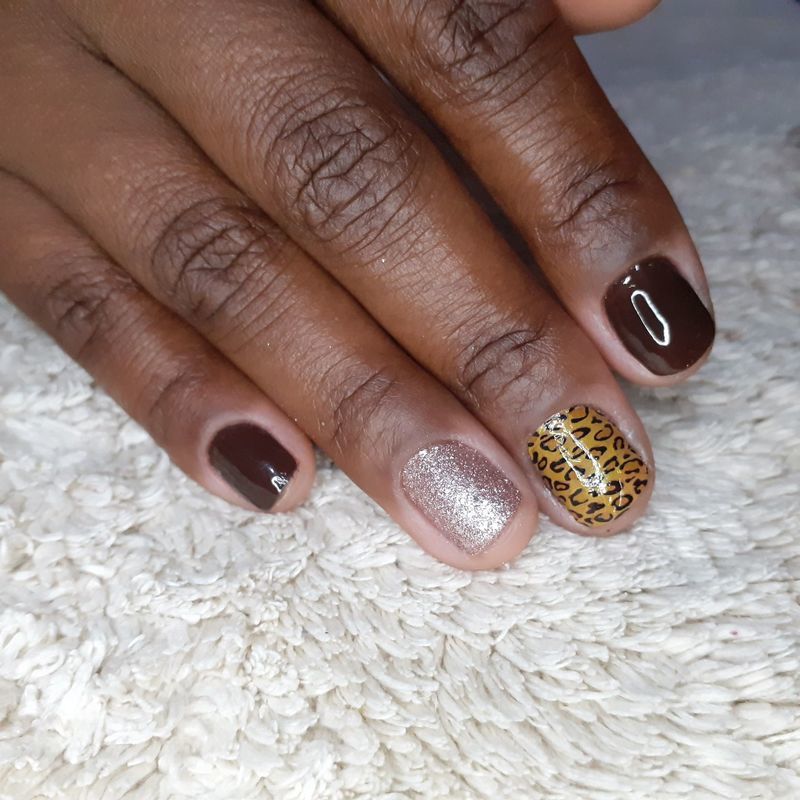 unha manicure e pedicure designer de sobrancelhas outros