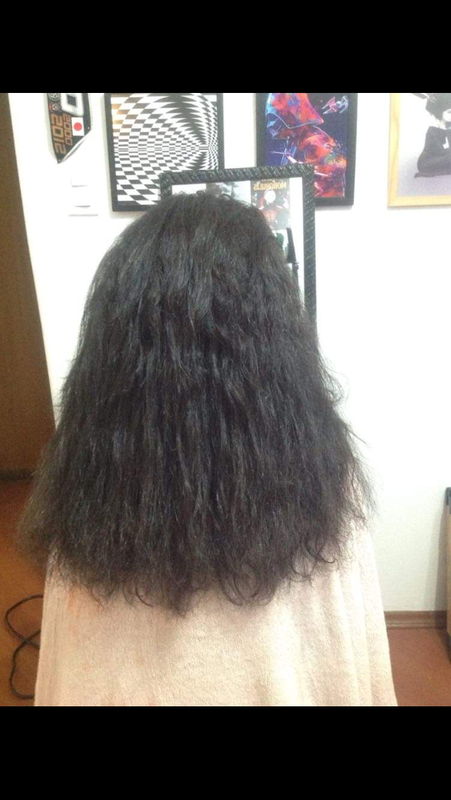 Cabelo antes de passar por alinhamento  cabelo cabeleireiro(a) escovista