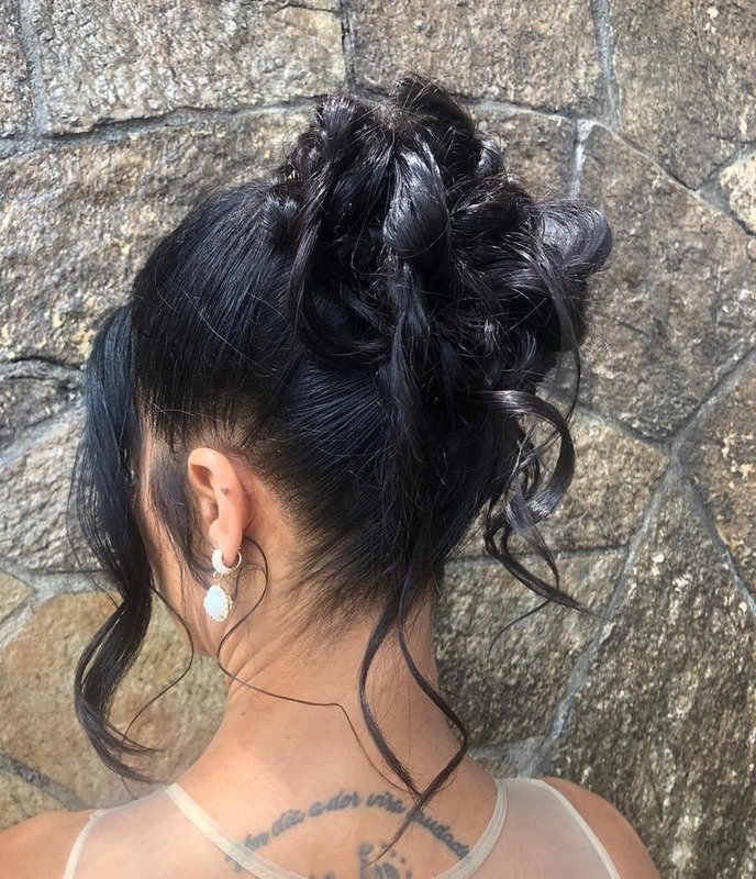 Penteado cabelo cabeleireiro(a) maquiador(a)