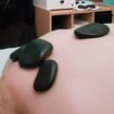 Massagem com Pedras