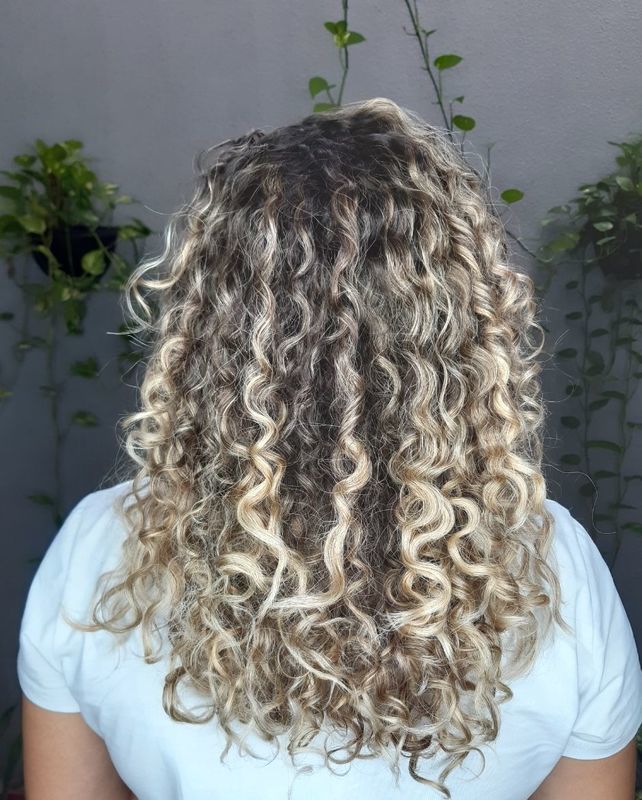 Blond cabelo cabeleireiro(a)