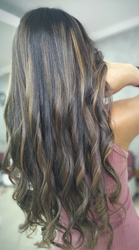 cabelo cabeleireiro(a) maquiador(a) manicure e pedicure designer de sobrancelhas depilador(a)