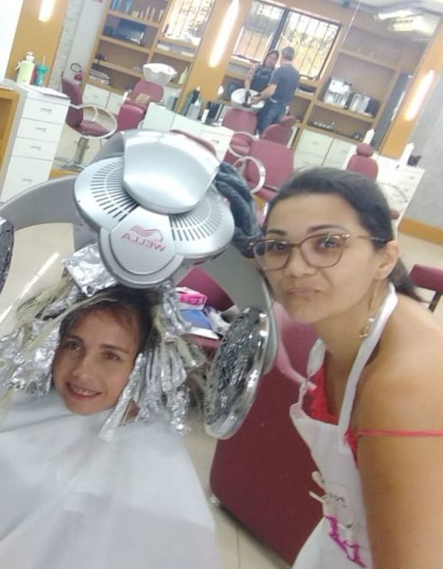 cabelo cabeleireiro(a) maquiador(a) manicure e pedicure designer de sobrancelhas depilador(a)