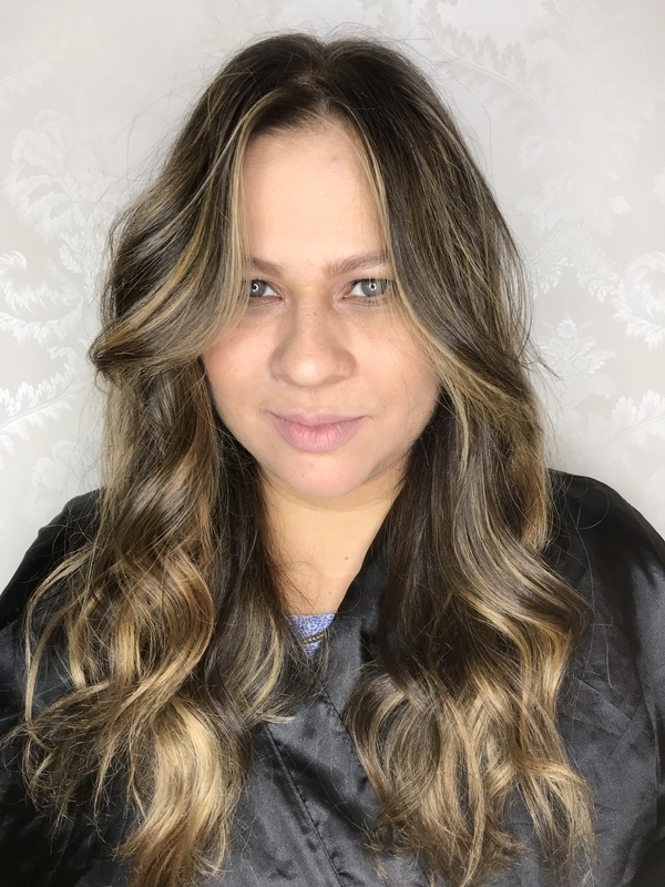 Morena iluminada #docedeleite 
@mirella Manrike  cabelo cabeleireiro(a)