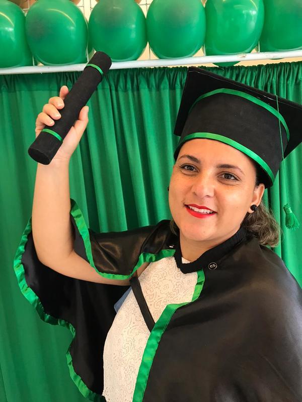 Formada.. Técnico em Estética!!! estética esteticista manicure e pedicure designer de sobrancelhas