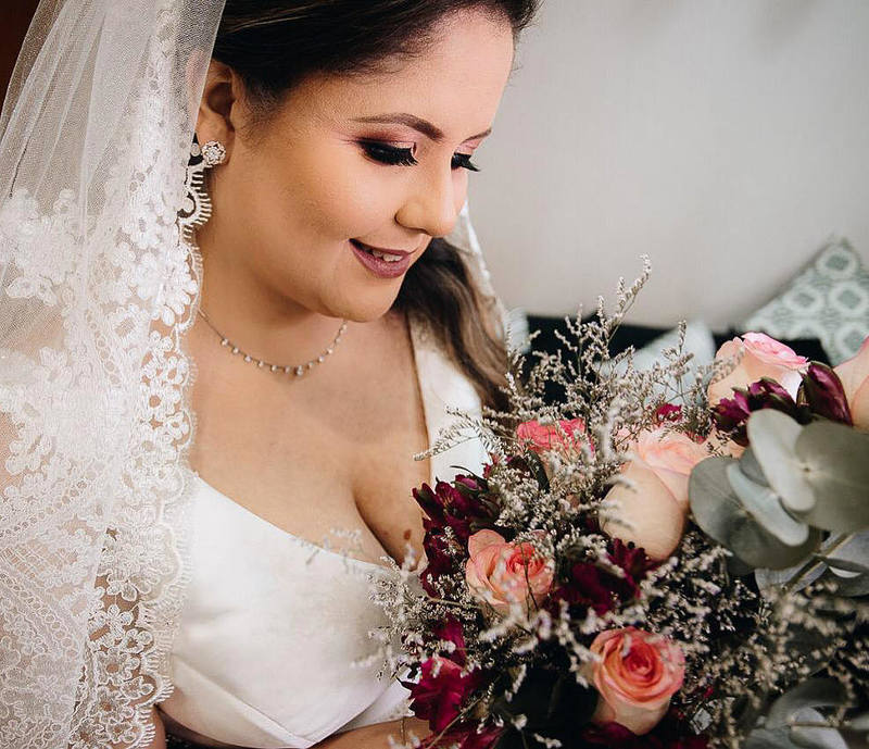 Noivinha 2019 maquiagem maquiador(a) designer de sobrancelhas