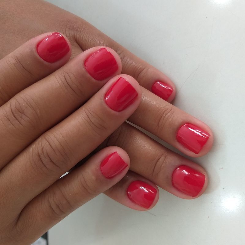 manicure e pedicure designer de sobrancelhas outros