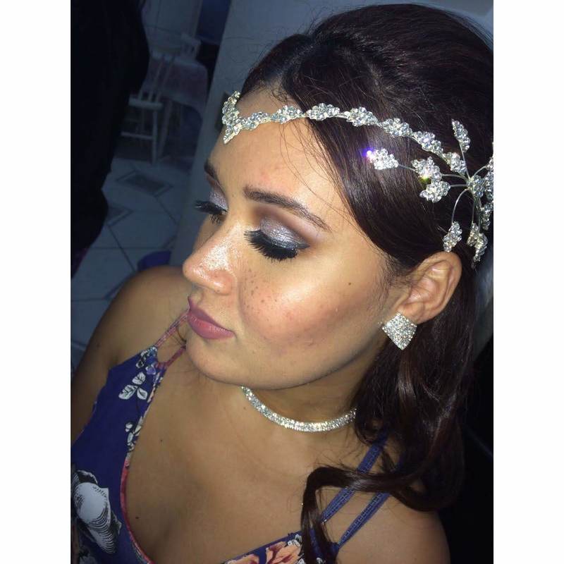Instagram: @larimake2
#Maquiagem #Make #festa #aniversario #noiva #madrinha #casamento #debutantes maquiagem maquiador(a) designer de sobrancelhas