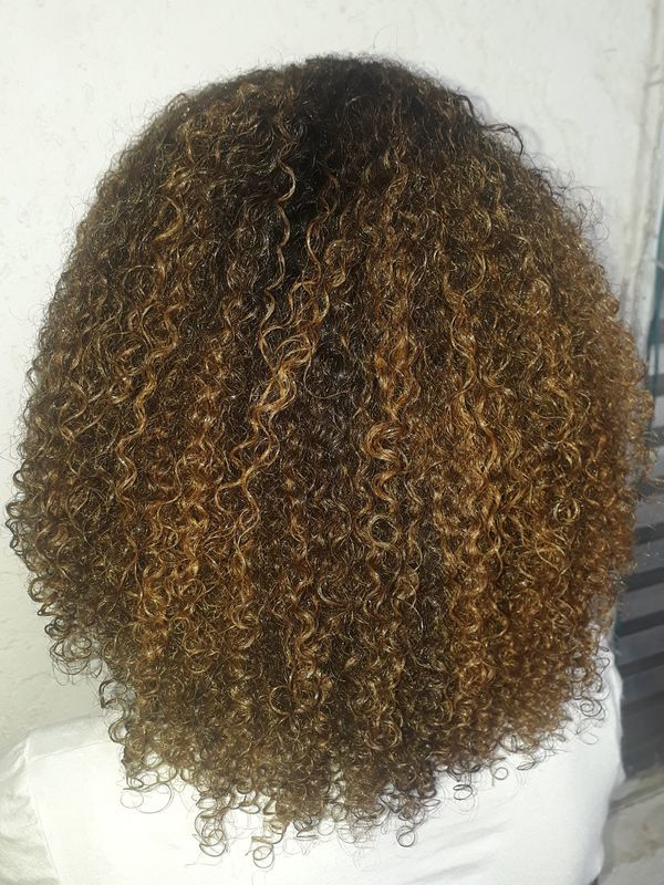 cabelo cabeleireiro(a) maquiador(a) manicure e pedicure designer de sobrancelhas depilador(a)