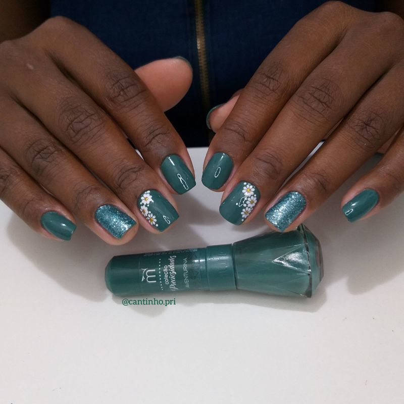 unha manicure e pedicure designer de sobrancelhas outros