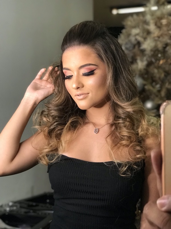 Penteado e make cabelo cabeleireiro(a) maquiador(a)