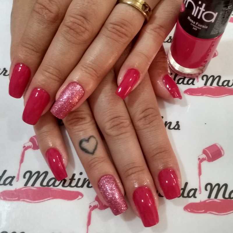 Olha essa cor #anitaesmaltes Rosa Fúcsia,um show 💅
 unha manicure e pedicure depilador(a)