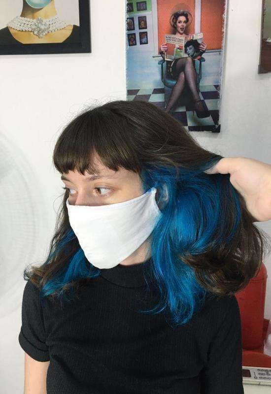 Mechas criativas #cabeloazul #underlayerhair #azulceu cabelo cabeleireiro(a) designer de sobrancelhas maquiador(a)