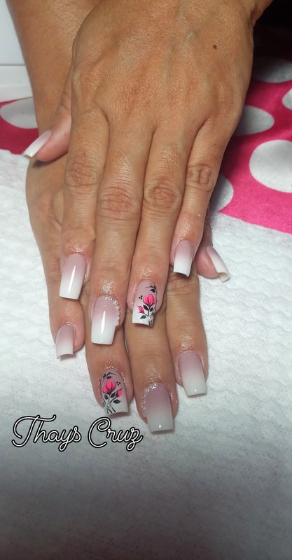 unha manicure e pedicure