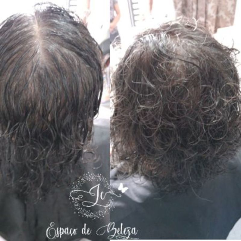 Corte repicado em camadas com finalização natural. cabelo cabeleireiro(a) designer de sobrancelhas depilador(a)