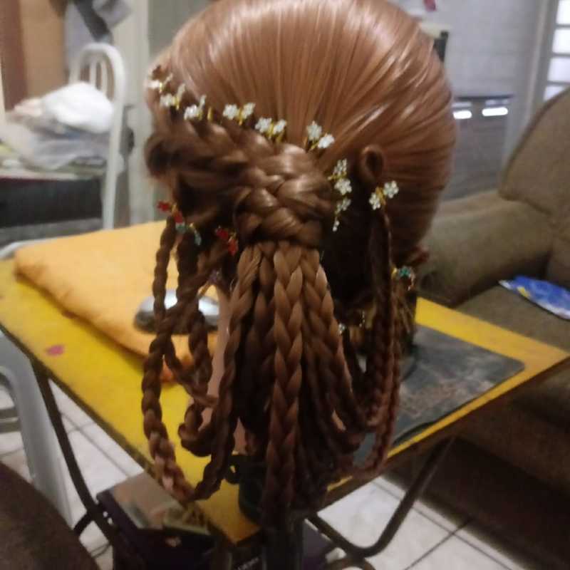 cabelo cabeleireiro(a) maquiador(a) manicure e pedicure designer de sobrancelhas escovista