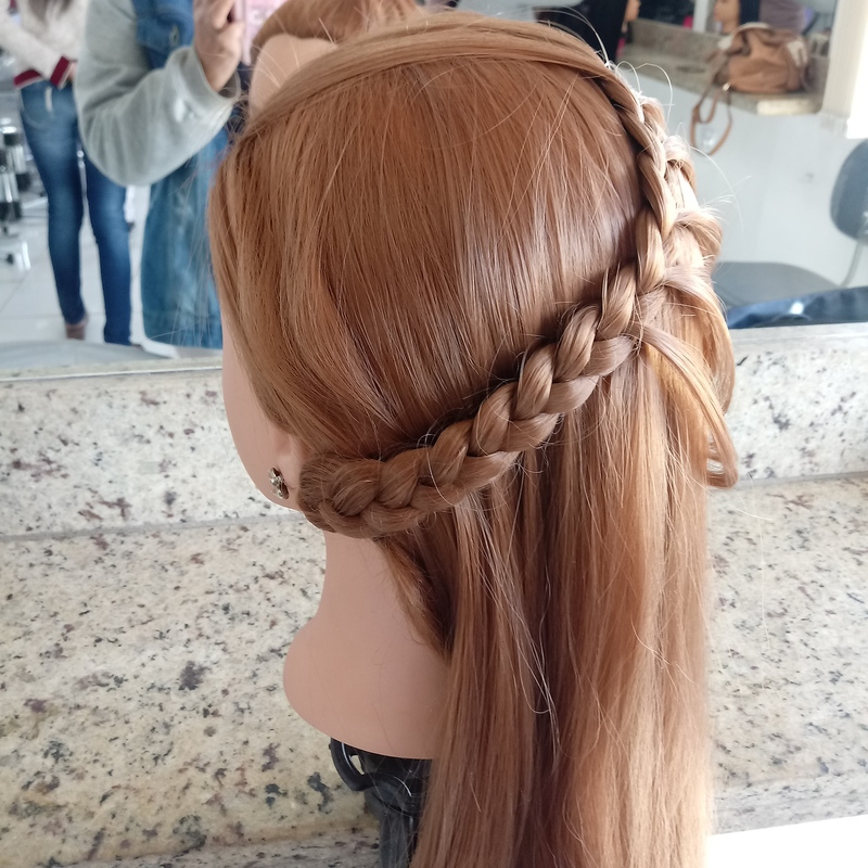 cabelo cabeleireiro(a) maquiador(a) manicure e pedicure designer de sobrancelhas escovista