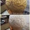 Tirando essa amarela gema do cabelo...