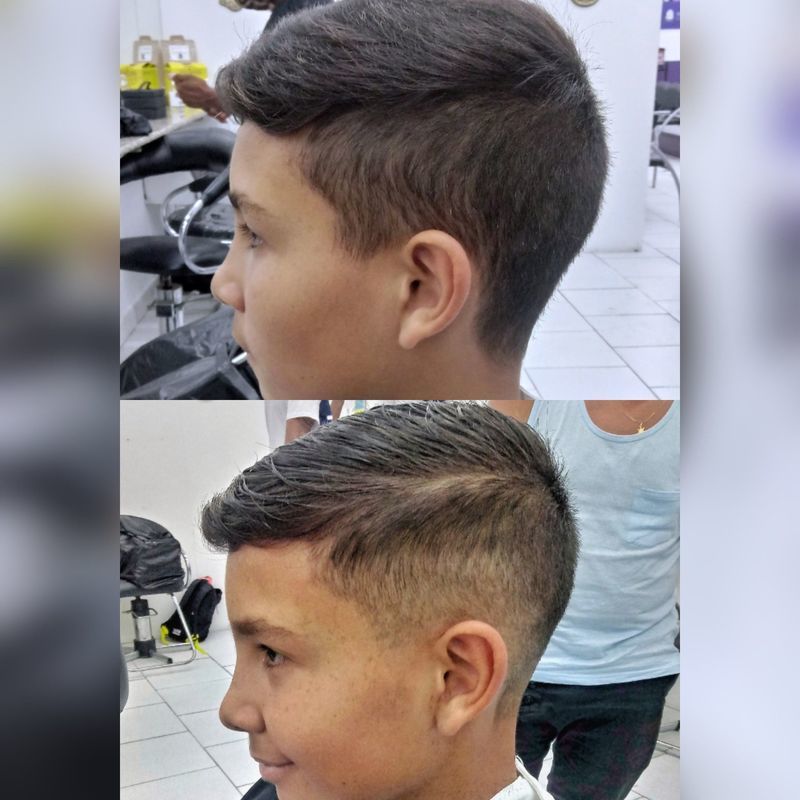 primeiro corte em aula. cabelo barbeiro(a)