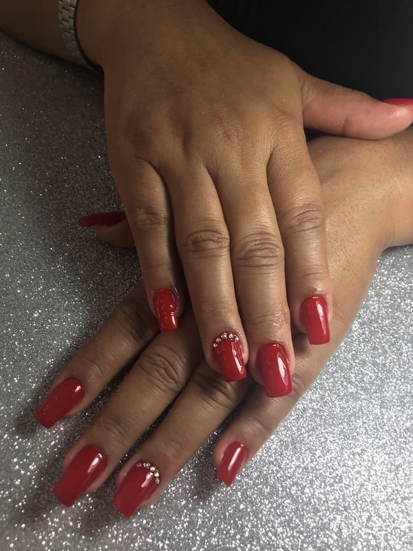 Alongamento em gel  unha manicure e pedicure