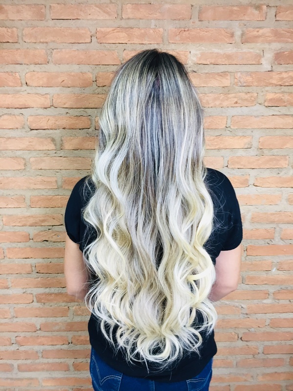 Luzes  cabelo cabeleireiro(a)