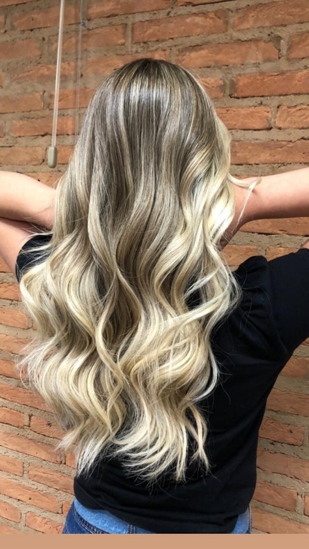 Luzes  cabelo cabeleireiro(a)