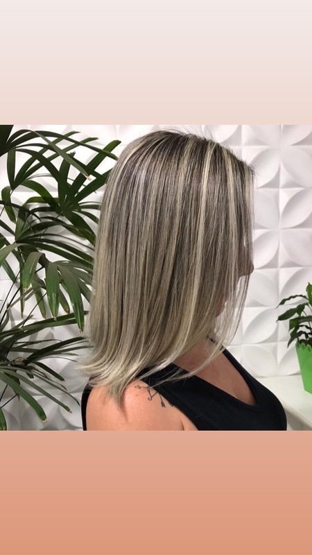 Luzes  cabelo cabeleireiro(a)
