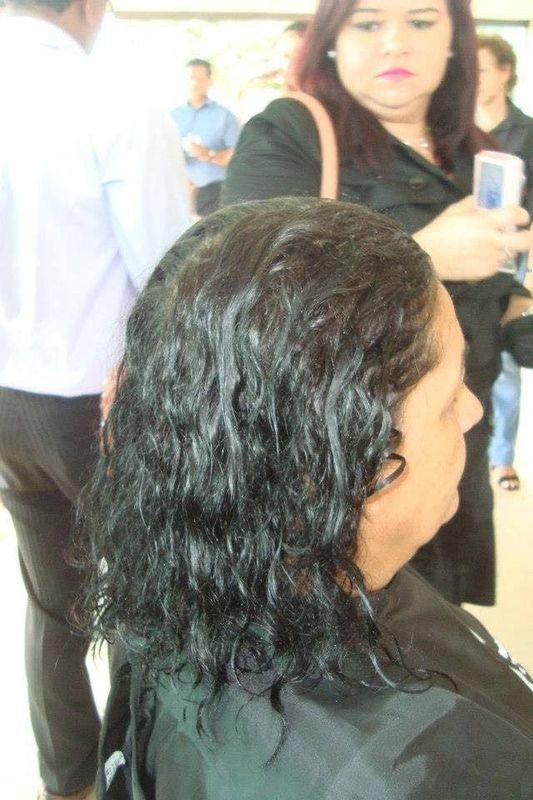 Aplicação da Escova AZ 95 da Kadma no curso em Ourinhos São Paulo: Modelo feita por mim Antes cabelo cabeleireiro(a) empresário(a) consultor(a)