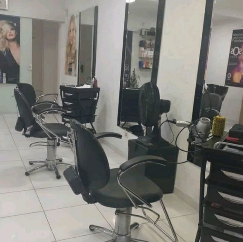 Aluguel de cadeira para cabelereiros
Endereço Rua Serra de Bragança 52
Vila Gomes. cabeleireiro(a)