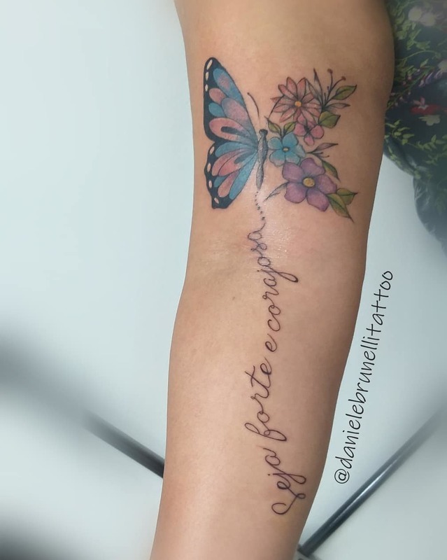 borboleta e flores por Daniele Brunelli tattoo

 #tattoo #tatuagem #danielebrunellitattoo #piracicabatattoo # piracity #tatuadoras outros empresário(a) micropigmentador(a)