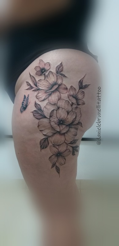 Floral por Daniele Brunelli tattoo

#floral #piracity outros empresário(a) micropigmentador(a)