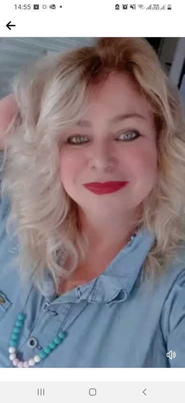 Cabelo platinados ondulado e repicado cabelo cabeleireiro(a) aromaterapeuta esteticista outros