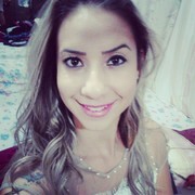 tays caroline santos