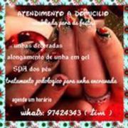 espaço das  unhas