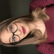 Karoline Mello