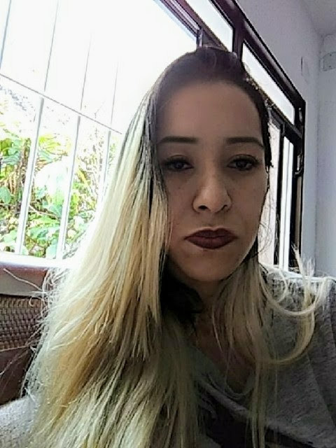 Carolina Santana de Souza Oliveira Cabelo