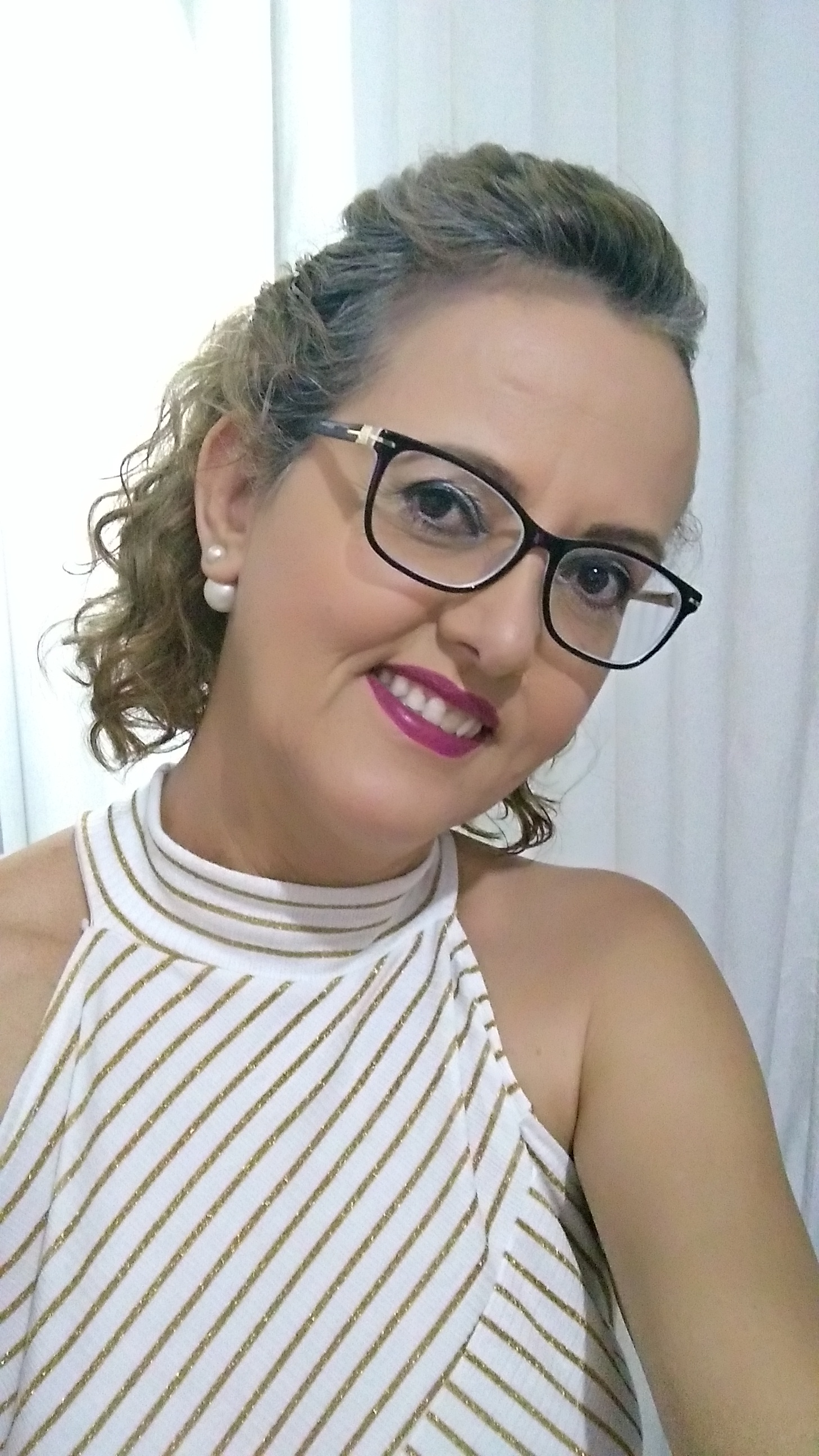 Mônica Gonçalves Araújo Sobre o Carreira Beauty